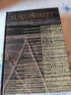 sukunimet