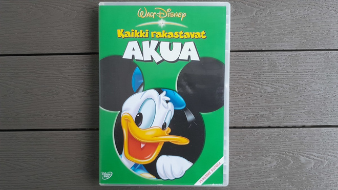 DVD: Kaikki rakastavat Akua (Disney 2004)