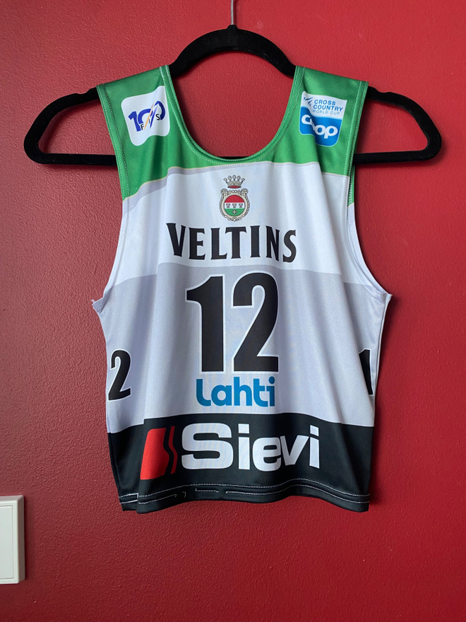 Kisaliivi Lahti nro 12