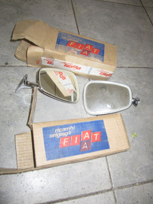 VANHAT FIAT AUTON RETRO PEILIT ORIG LAATIKOISSAAN