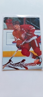 1997-98 Pacific Paramount Red Steve Yzerman #71