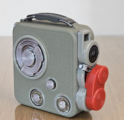 == Eumig C3 Elokuvakamera - Eumigon 12.5mm F1.9