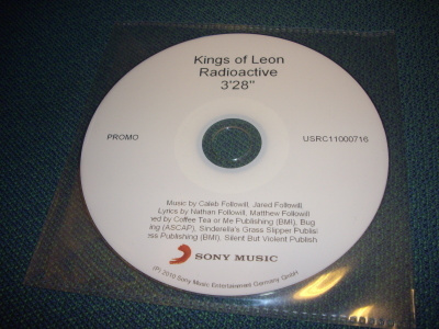Kings Of Leon: Radioactive CDS ( Sis.postikulut )