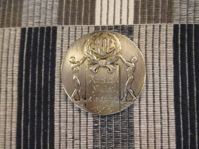 TUL Naisten Mestari Kiekonheitto 1949 mitali.