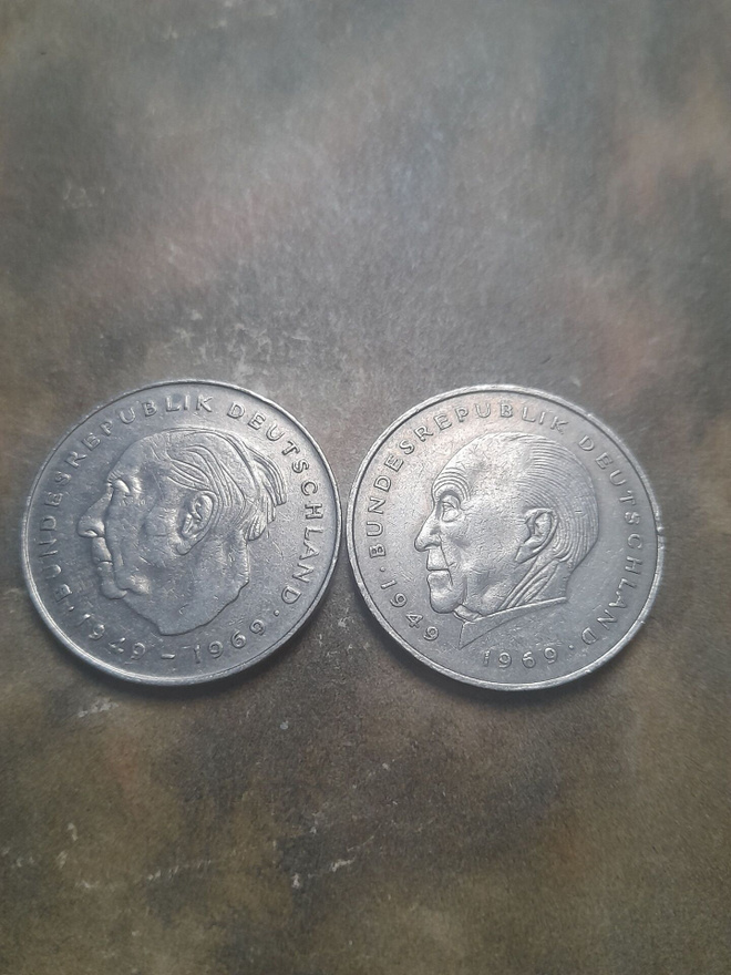 Deutsche 2 mark 1982 G,J