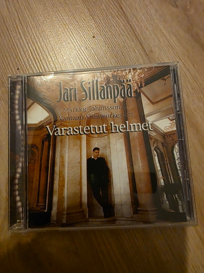 Jari Sillanpää - Varastetut helmet