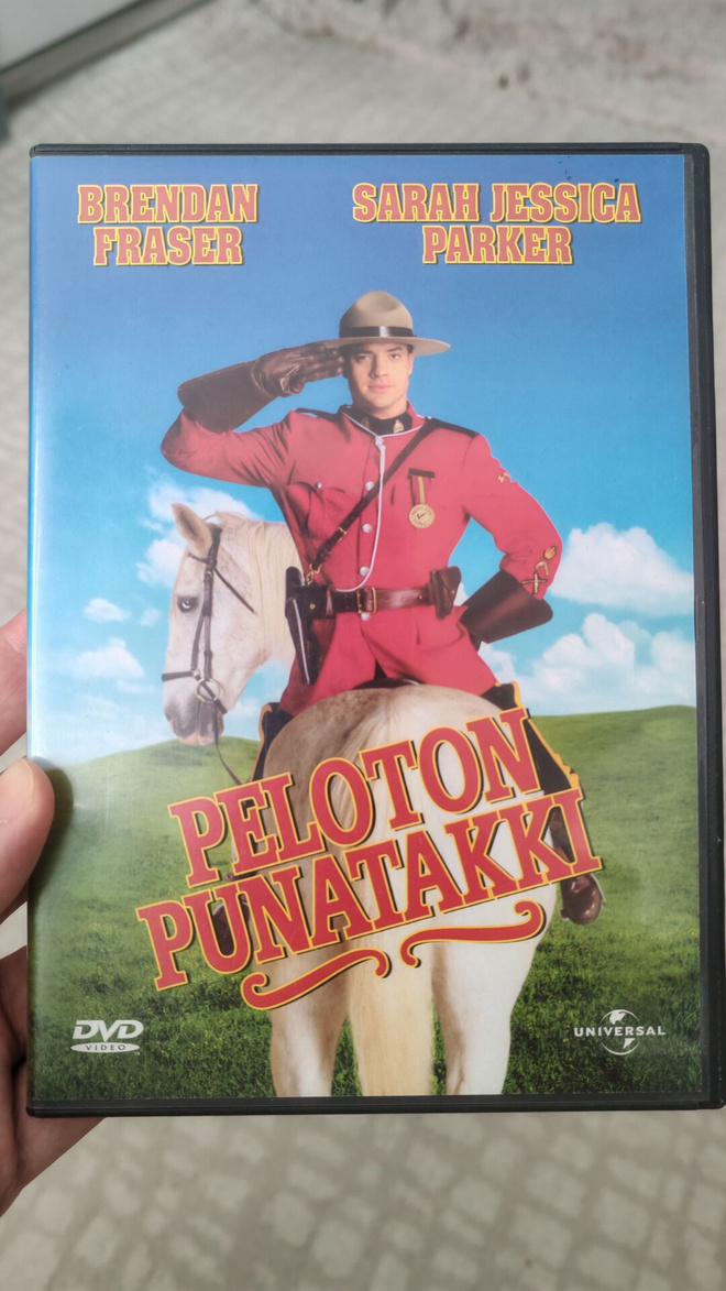 Peloton punatakki DVD suomipainos!
