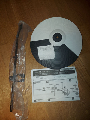 Toimiva Roland OP-TD1C -symbaali