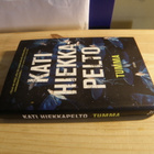 Kati Hiekkapelto Tumma (sidottu) - pikkukuva 1