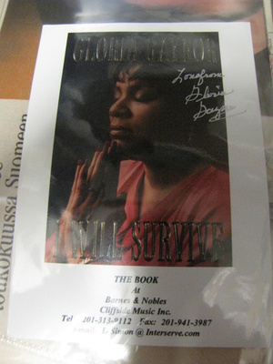GLORIA GAYNOR PROMOKUVA NIMMARILLA