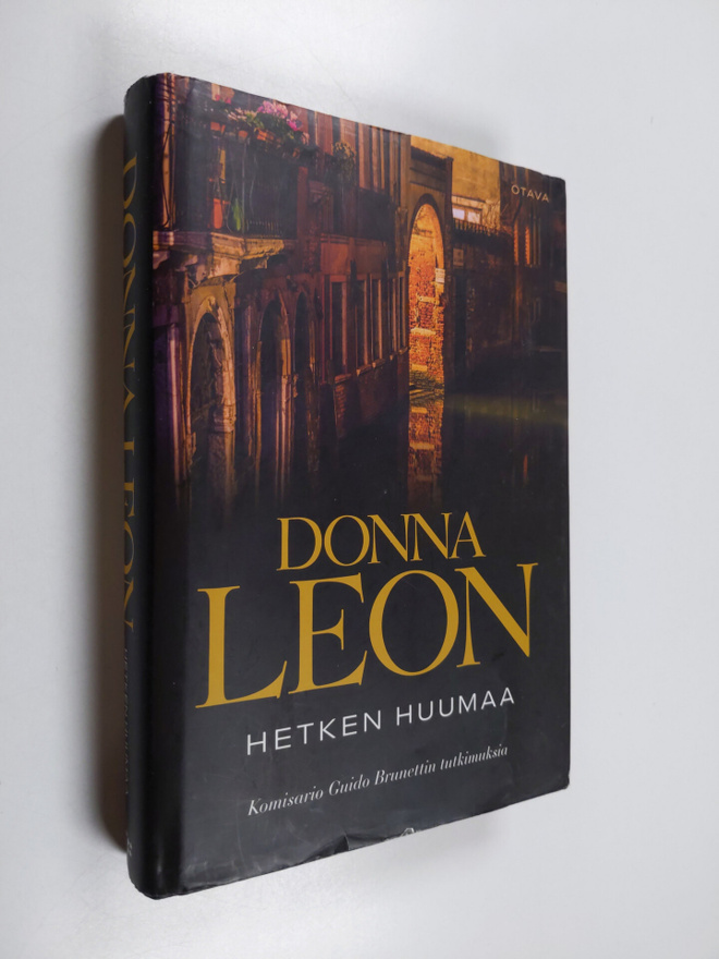 Donna Leon : Hetken huumaa