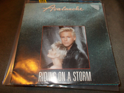 7 " AVALANCHE ** RIDING ON A STORM **