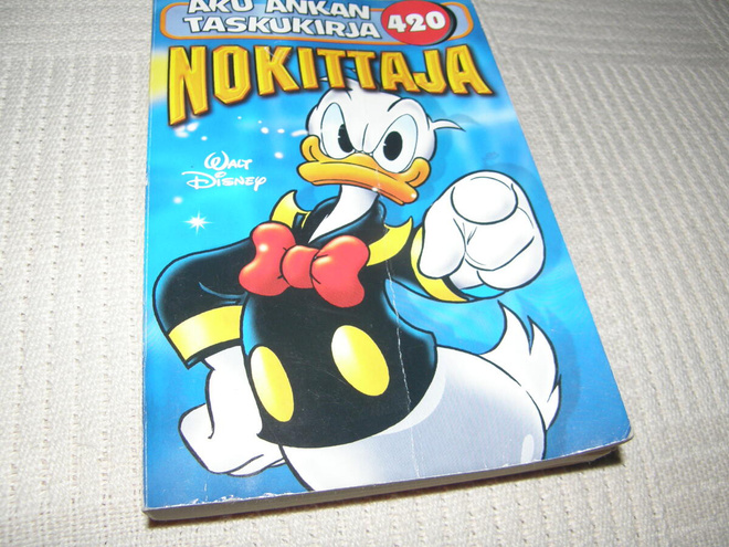 Aku Ankan taskukirja 420 Nokittaja