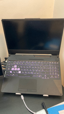ASUS TUF Gaming -pelikannettava taustavalaistulla näppäimist