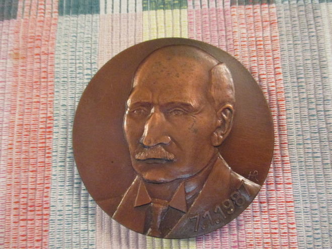 Oskar Luts mitali 1887-1953 .7.1.1987.