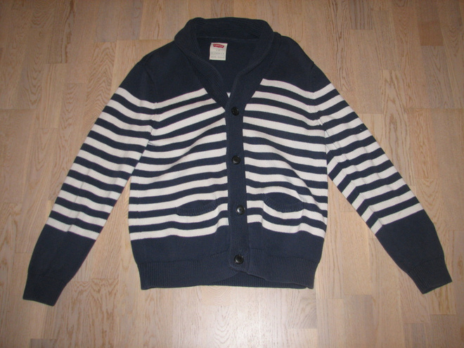 LEVIS NEULETAKKI