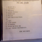 PEARL JAM  ::  YIELD  ::  OFFICIAL ADVANCE CDR   ::   1997 - pikkukuva 1