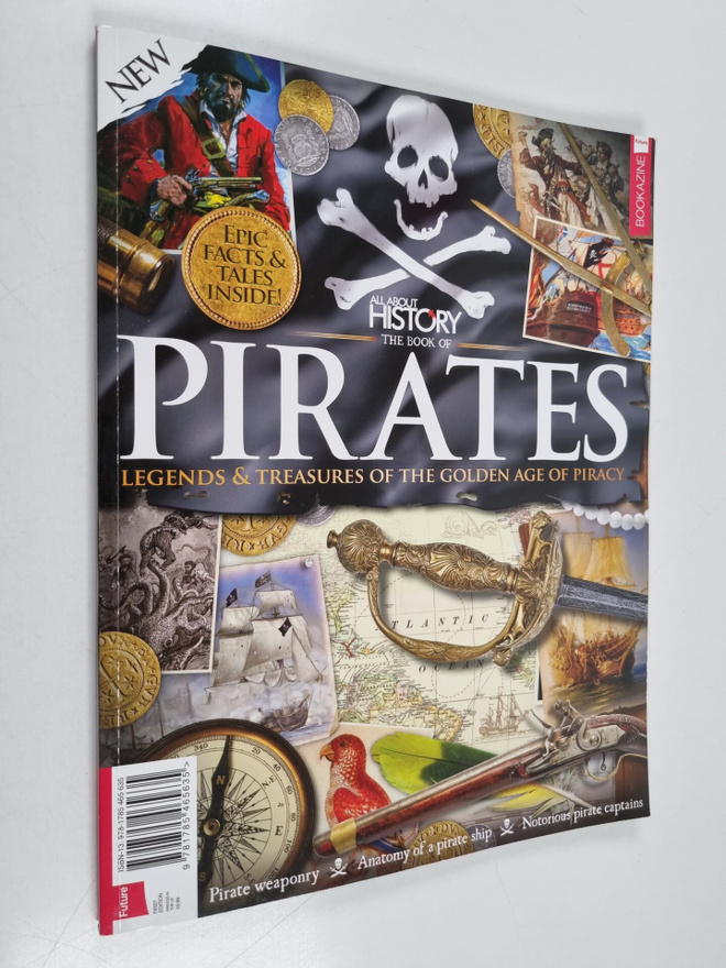 Jon White (Editor) : The Book of Pirates : Legends and Tr...