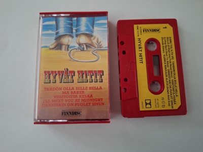 HYVÄT HITIT c-kasetti ( mm. AAMU TOI ILTA VEI )