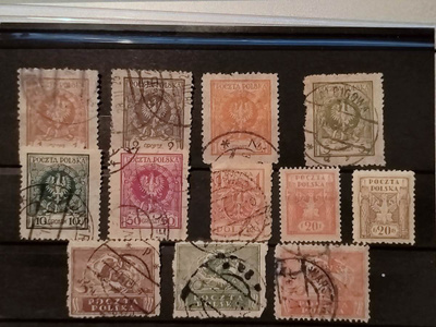 PUOLA 1919-1924 merkkejä 12 kpl