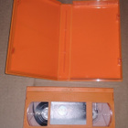 MAA AIKOJEN ALUSSA VII KYLMÄN TULEN KIVI VHS - pikkukuva 4
