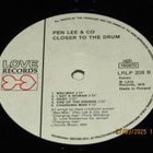 *LP* PEN LEE & CO Closer To The Drum - pikkukuva 5