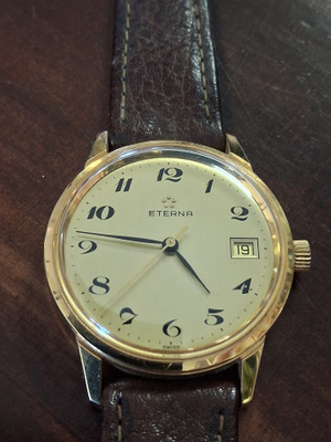 Eterna miestenrannekello