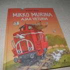 Daniel Napp Mikko Murina ajaa veturia - pikkukuva 1
