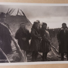 Lappilaisia kesäkodan vierellä v. 1927, mv valokuvapk, ei p. - pikkukuva 1