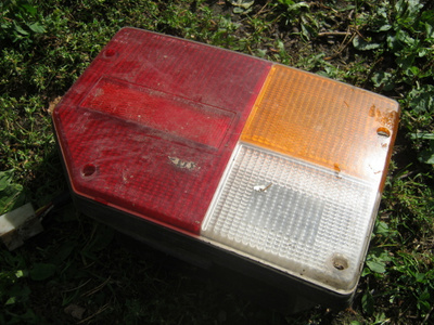 Fiat 128 oikea takavalo