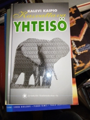 KALEVI KAIPIO : KASVATTAVA Yhteisö ( SIS POSTIKULU)