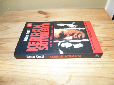 Alan Duff Kerran sotureita (nidottu)
