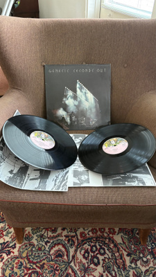 Genesis / Seconds Out / 1977 / lp-2 kpl.