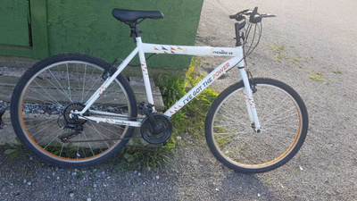18-vaihteinen maasto-hybridipyörä, toimiva, 26"-tuumainen