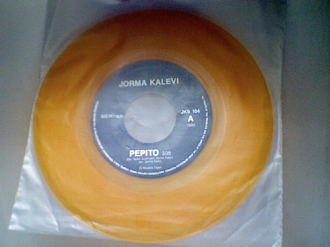 JORMA KALEVI :: PEPITO / MARINA :: KELTAINEN  VINYYLI 7"1989