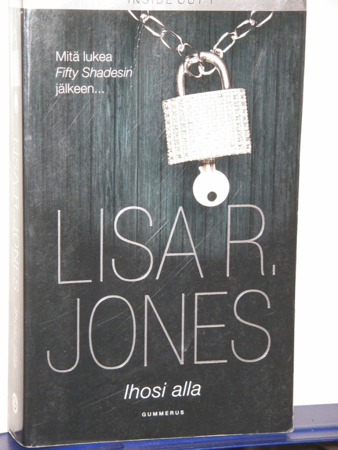 Lisa R. Jones : INSIDE OUT 1  Ihosi alla