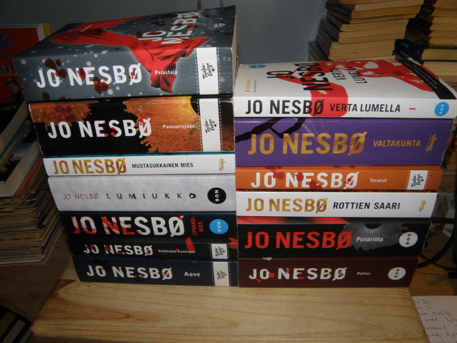 Jo Nesbo valikoima (nidottuja)