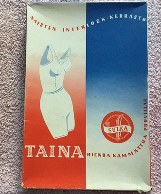 Taina - tosi wanha kerrastolaatikko