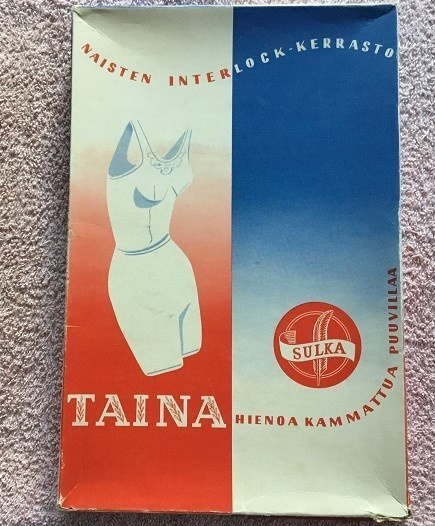Taina - tosi wanha kerrastolaatikko