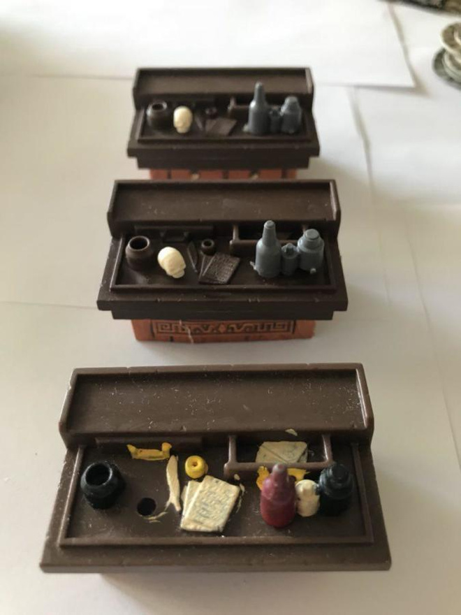 Hero Quest Huonekaluja, alkemistin pöytä