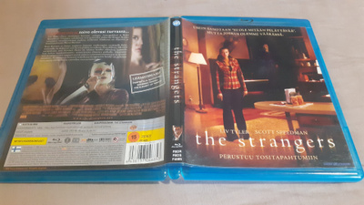 The Strangers Blu-ray SUOMIJULKAISU