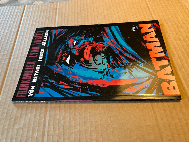 FRANK MILLER BATMAN YÖN RITARI ISKEE JÄLLEEN 3/2002 HYVÄ