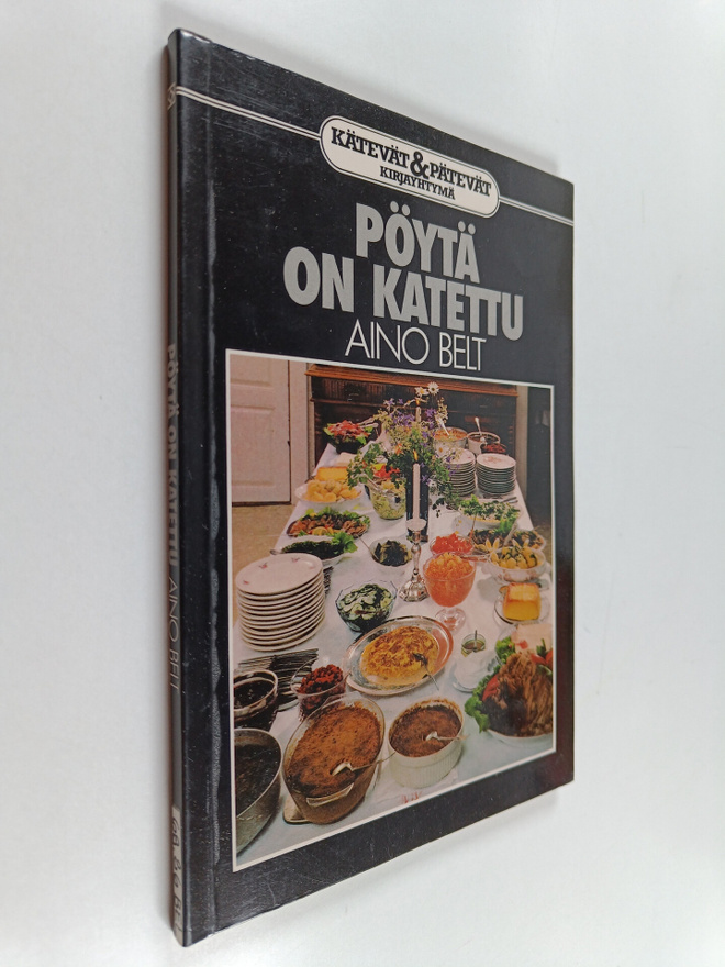 Aino Belt : Pöytä on katettu