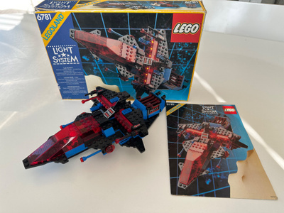 Upea lego avaruuspoliisi setti valoilla