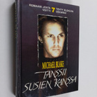 Michael Blake : Tanssii susien kanssa - pikkukuva 1