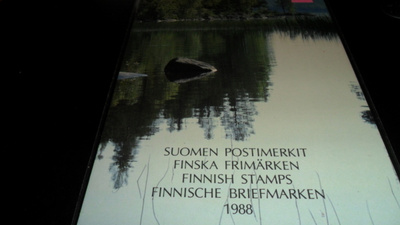 VUOSILAJITELMA 1988  POSTIMERKIT **