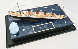RMS Titanicic 1912