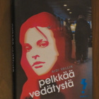 Aidi Vallik: Pelkkää vedätystä - pikkukuva 1