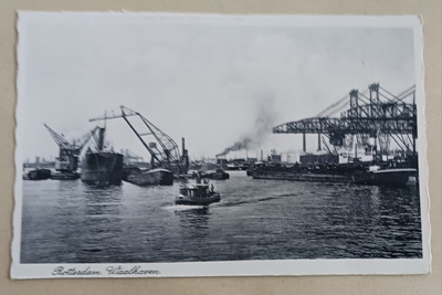 Rotterdam, satama-aluetta, raanoja, lastausta, vkpk, ei p.