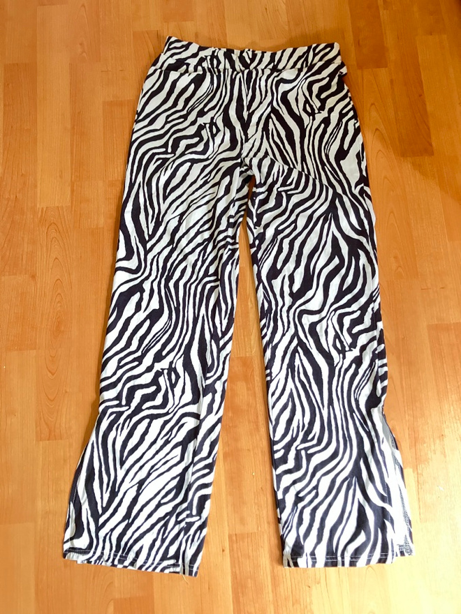 @ Shein L eläinkuvio housut trikoota @